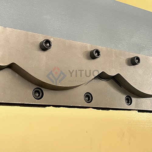 828 Glazed Tile Roll Forming Machine Detail (4)