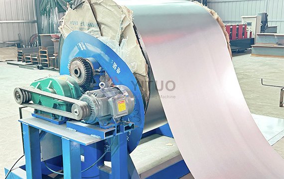 Clip Lock Roof Roll Forming Machine Working Process (1)