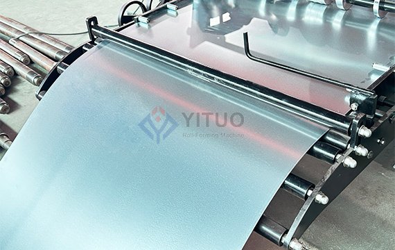Clip Lock Roof Roll Forming Machine Working Process (2)