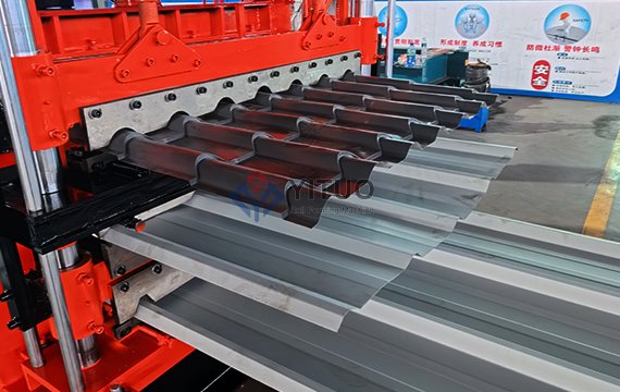 Three Layer Roll Forming Machine Working Process (5)