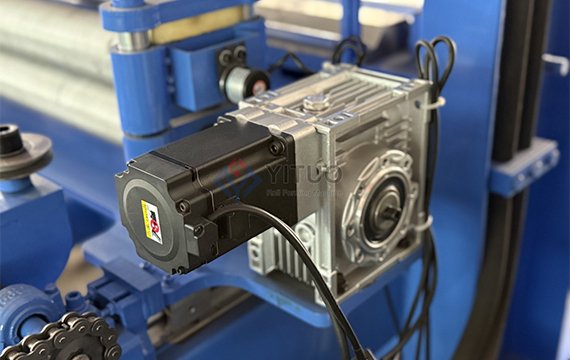 Truck Side Panel Forming Machine Detail (4)