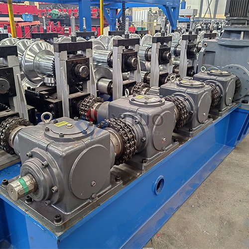 High-Speed Highway Guardrail Roll Forming Machine Detail (4)