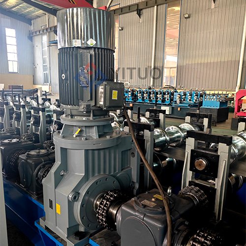 High-Speed Highway Guardrail Roll Forming Machine Detail (5)