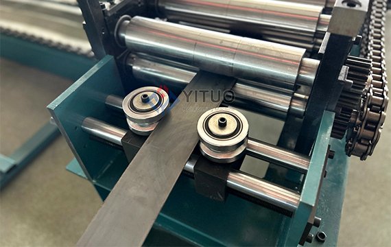U Channel Cold Roll Forming Machine Working Process (4)