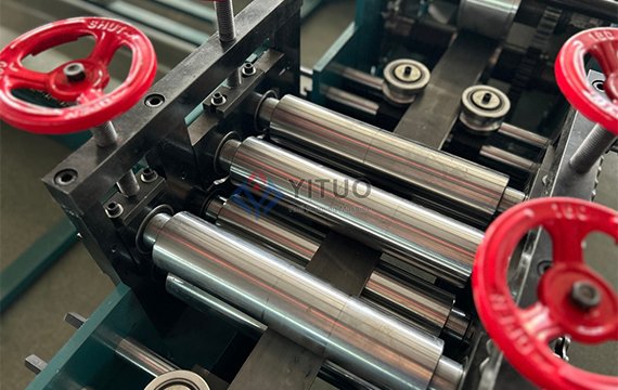 U Channel Cold Roll Forming Machine Working Process (5)