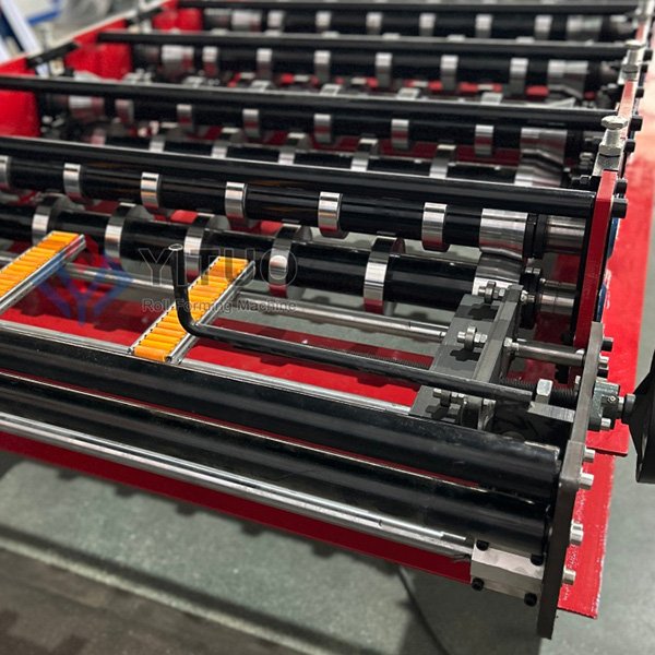 Wall Panel Roll Forming Machine Detail (6)